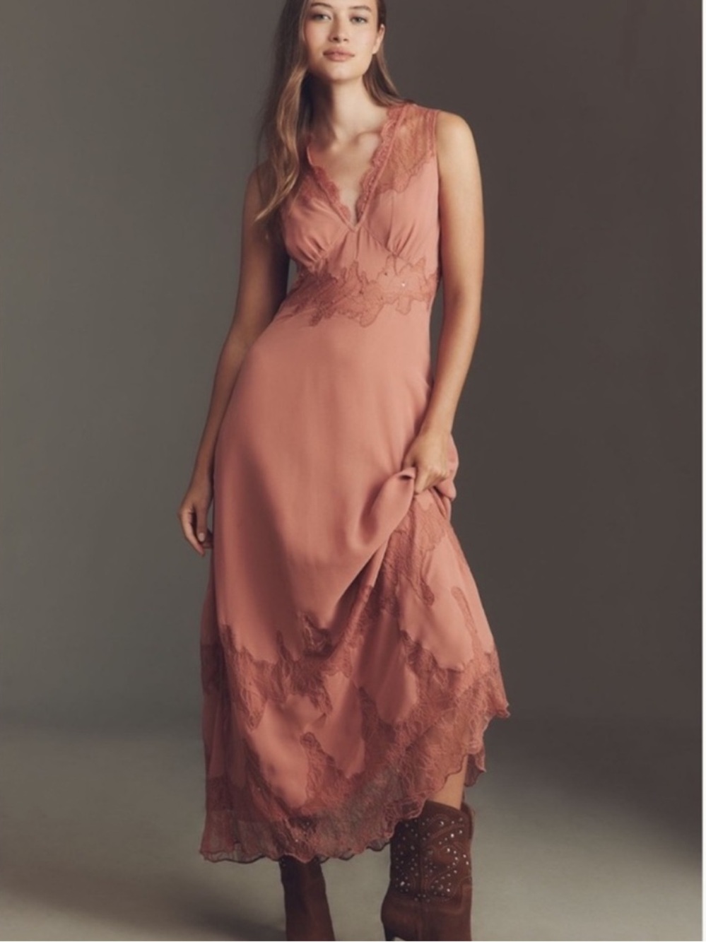 Nwt Sleeveless Lace-Trim Midi Dress in Dusty Rose